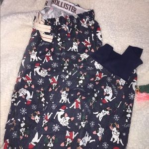 Hollister Christmas Pj Pants With Dogs 